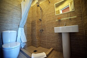 Bathroom - Orestias Kastorias (Thessaloniki)