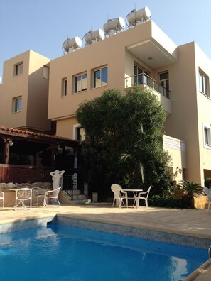 Property grounds - Panklitos Tourist Apartments (Paphos)