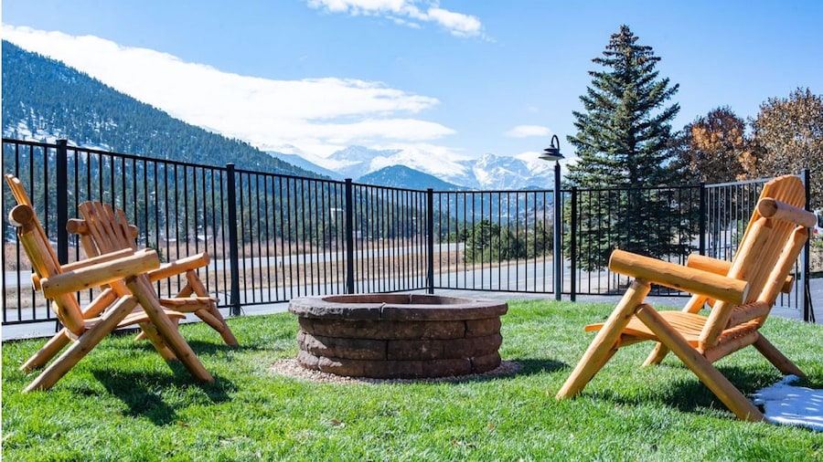 Alpine Trail Ridge Inn