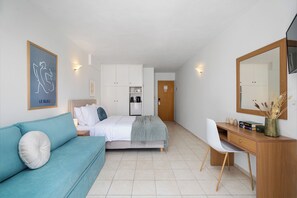 Quadruple Room | 埃及棉床單、高級寢具、客房內保險箱、書桌