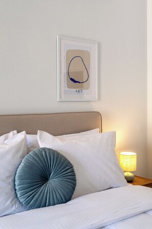 Egyptian cotton sheets, premium bedding, in-room safe, desk - Hotel Flisvos (Sitia)