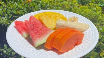 Tägliches inbegriffenes einheimisches Frühstück