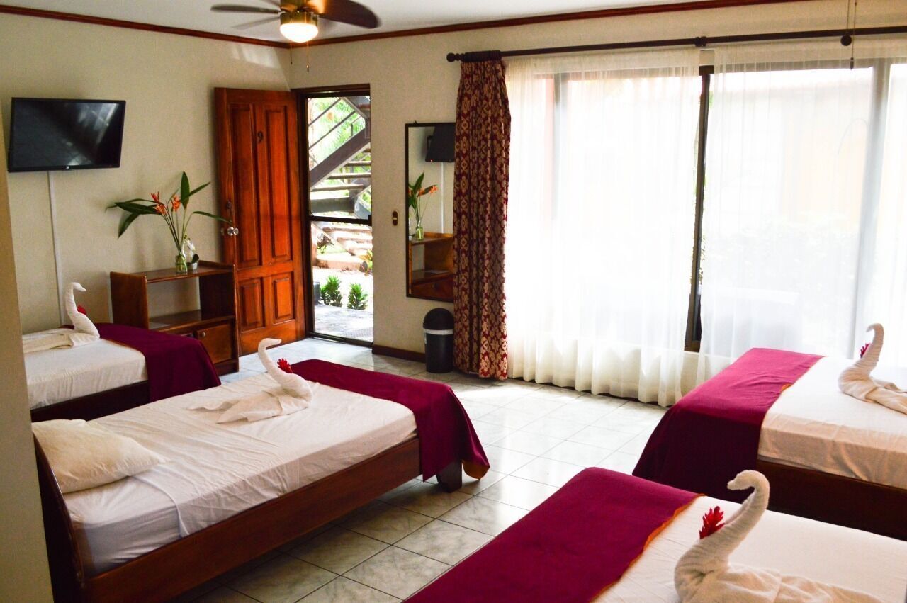 15 bedrooms, premium bedding, Select Comfort beds, in-room safe