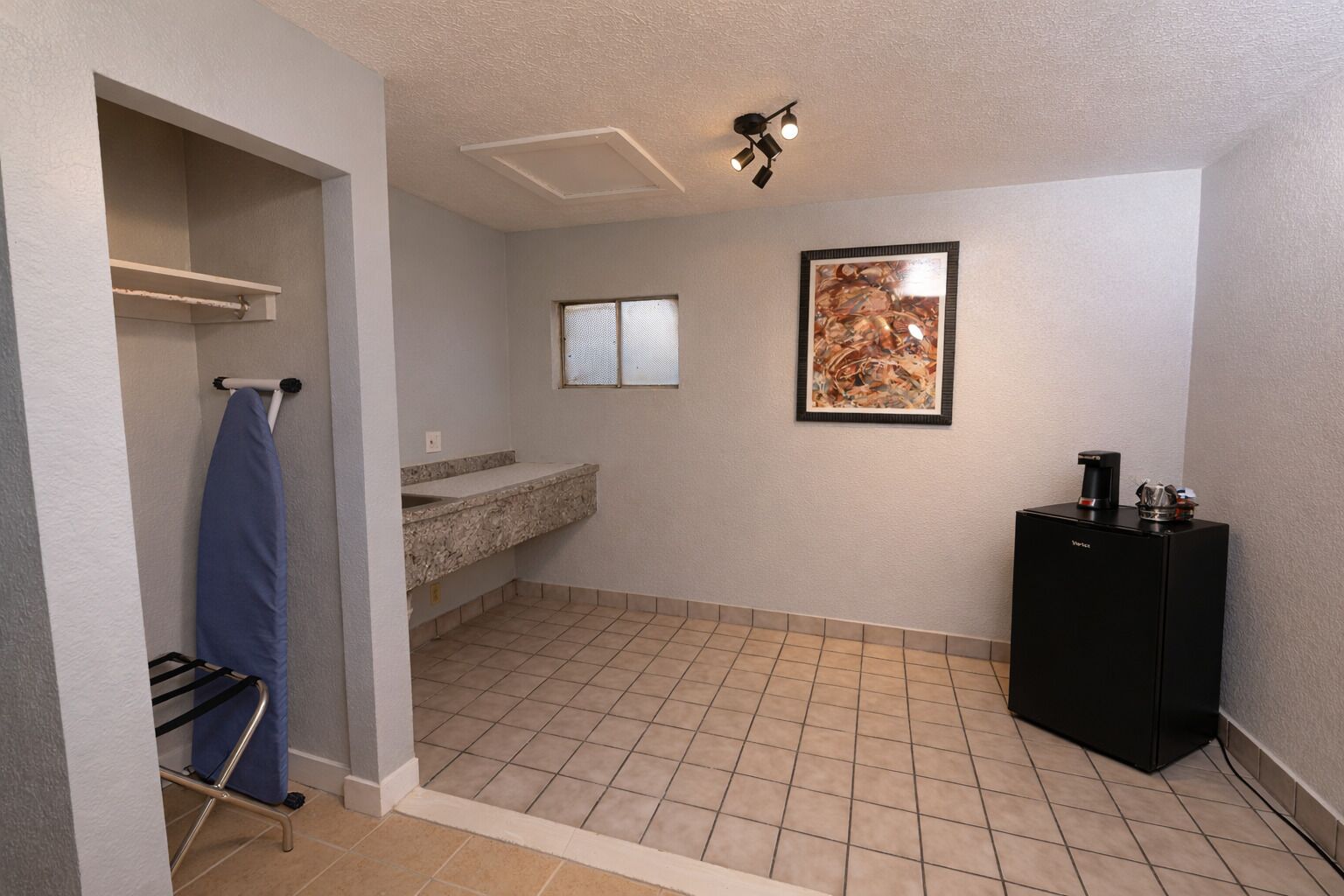 Suite júnior, 1 llit de matrimoni gran i sofà llit | Cortines opaques, wifi gratuïta i roba de llit 