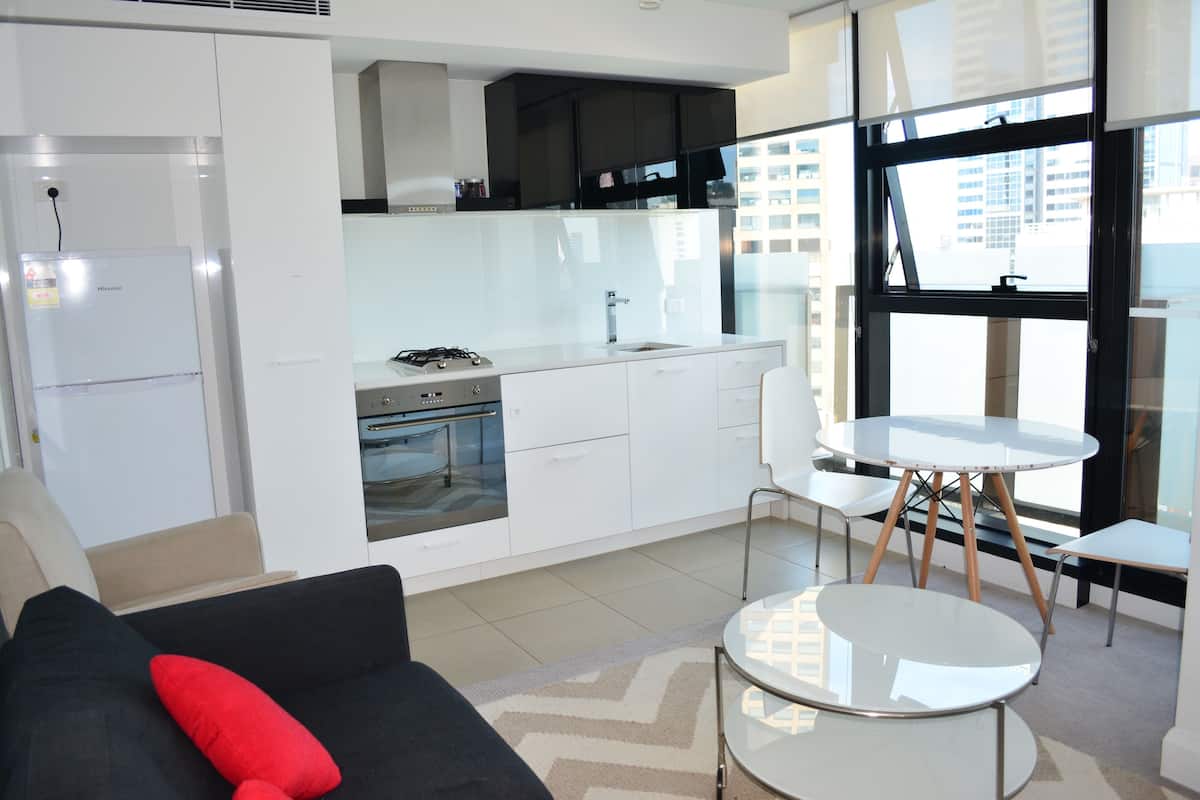 One Bedroom Apartment | In-room safe, desk, blackout curtains, soundproofing