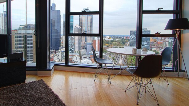 In-room dining - Apartments Melbourne Domain - CBD Paris End (Melbourne)