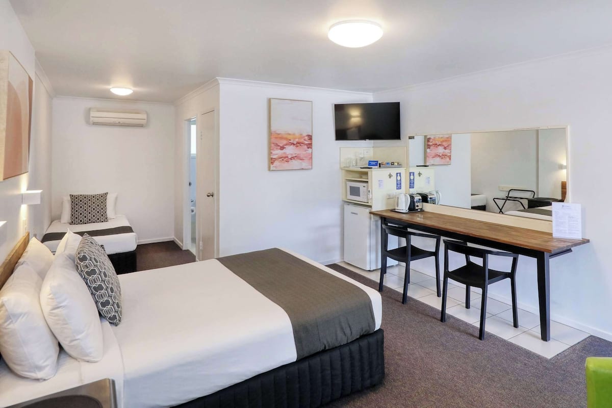 1 bedroom, premium bedding, individually decorated