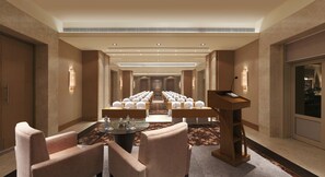 Banquet hall - DoubleTree by Hilton Agra (Agra)