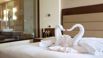 Premium bedding, minibar, in-room safe, desk