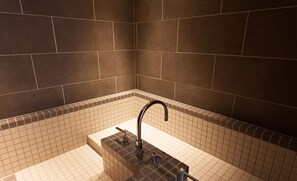 Rainfall showerhead, free toiletries, hair dryer, slippers