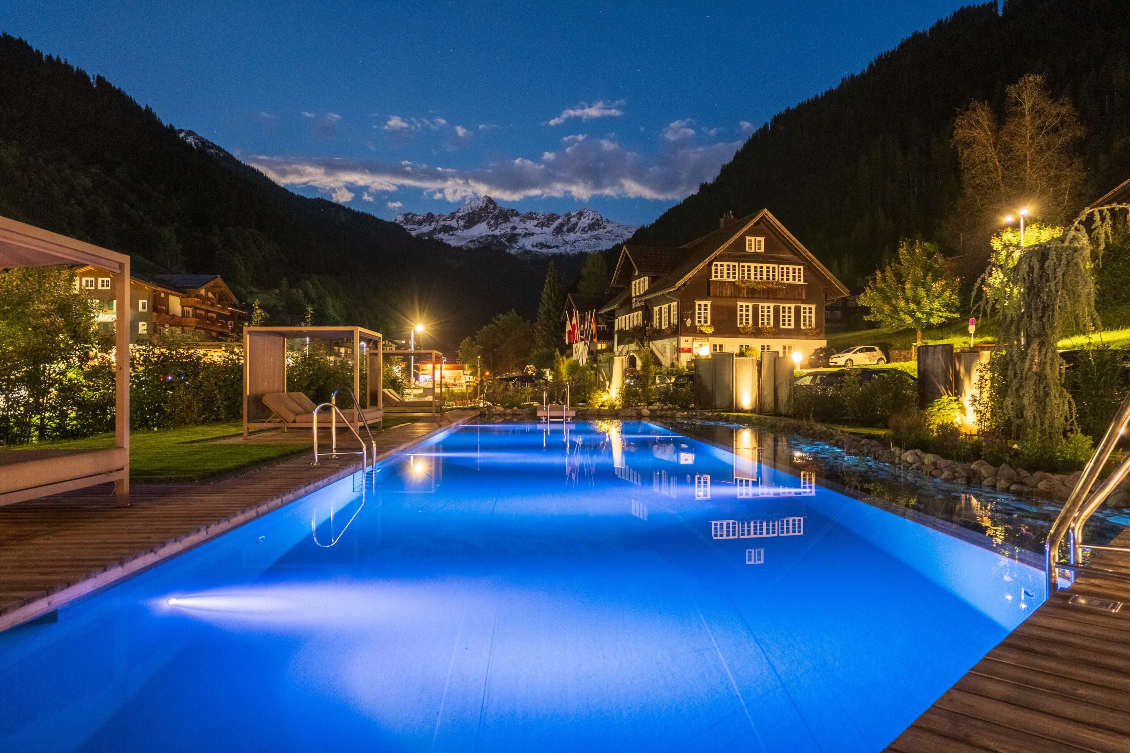 Innenpool, Liegestühle