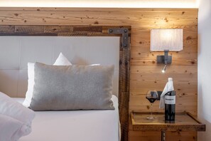 Premium bedding, in-room safe, free cribs/infant beds, free WiFi - Hotel Bergkristall (Silbertal)