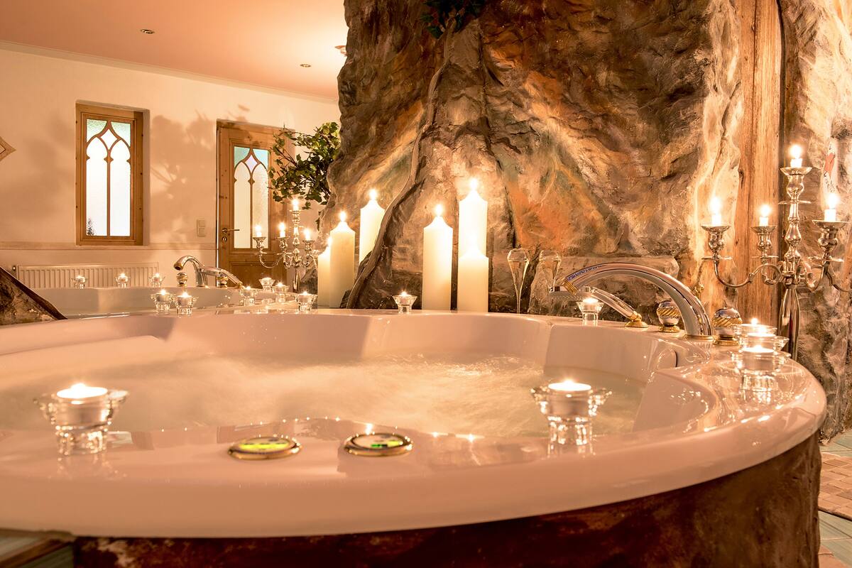 premium bedding, in-room safe, free cots/infant beds, free wifi