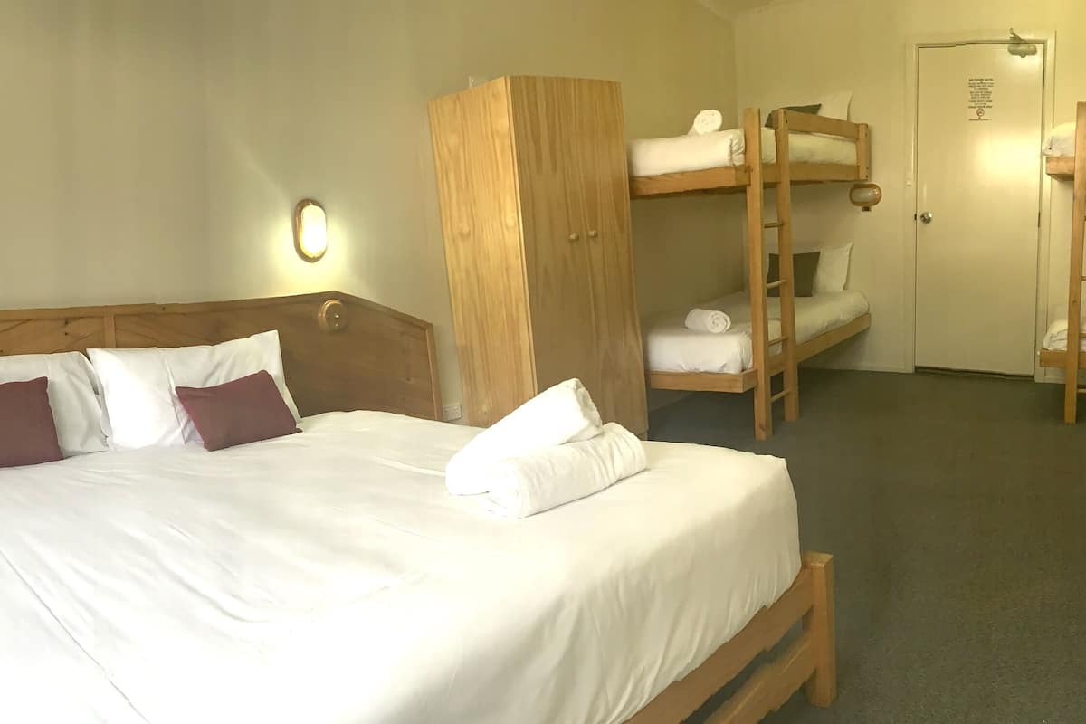 family room | bed sheets