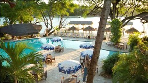 Beach - Amoaras Resort (Paulista)