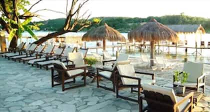Amoaras Resort