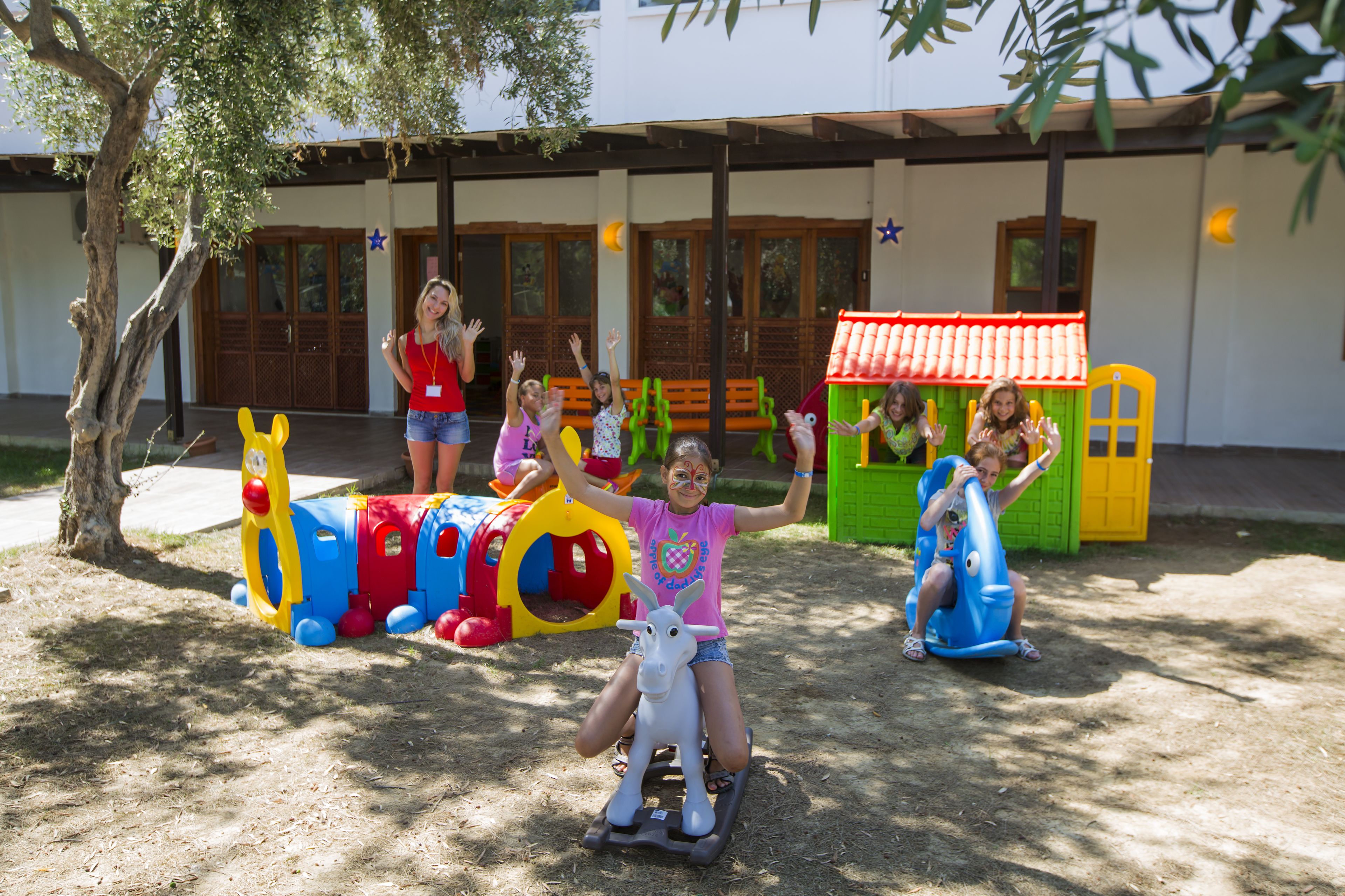 children’s play area – outdoor