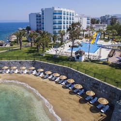 Private beach, sun loungers, beach umbrellas, beach volleyball