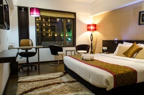 In-room safe, free WiFi