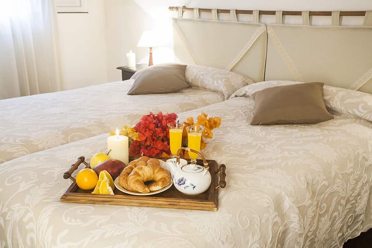 1 bedroom, iron/ironing board, WiFi (free), individually decorated