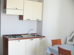 Apartamento, 1 quarto | Cozinha privada