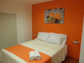 Free WiFi, individually decorated, individually furnished - Mediterranean Dreams San Francisco (Panama City)