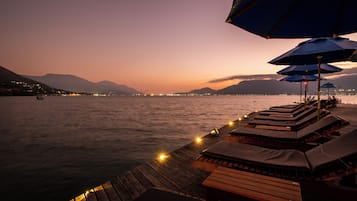 Sun deck