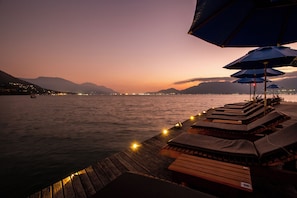 Sundeck