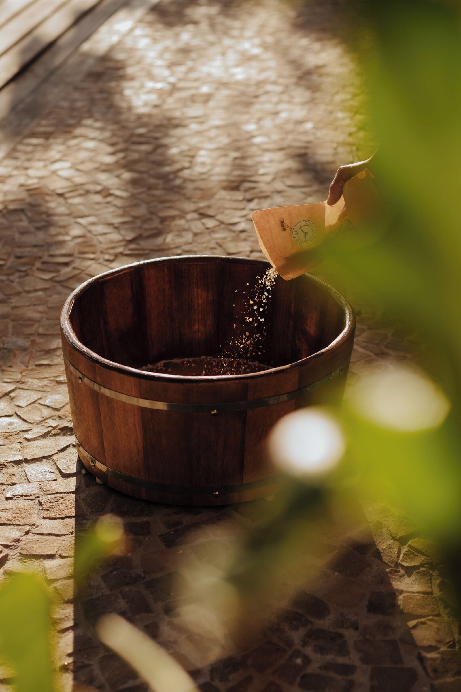 hot tub, body treatments, hydrotherapy, aromatherapy