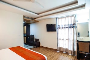 1 bedroom, minibar, desk, rollaway beds - Hotel Orbit (Chandigarh)