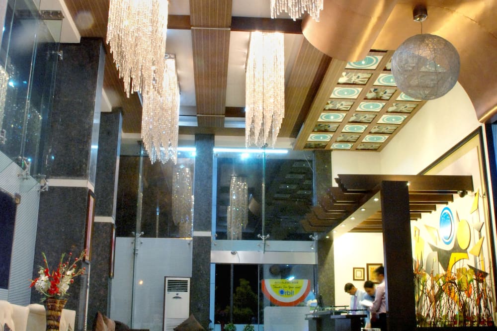 Hotel Orbit