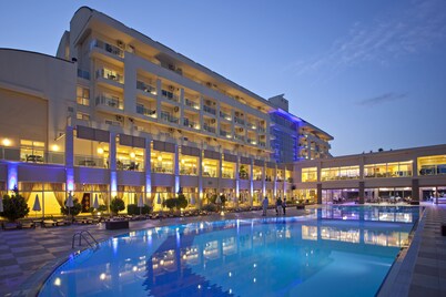 Titan Select Hotel - Ultra All Inclusive