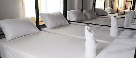 Mixed Dorm A - 8 Beds | In-room safe, free WiFi