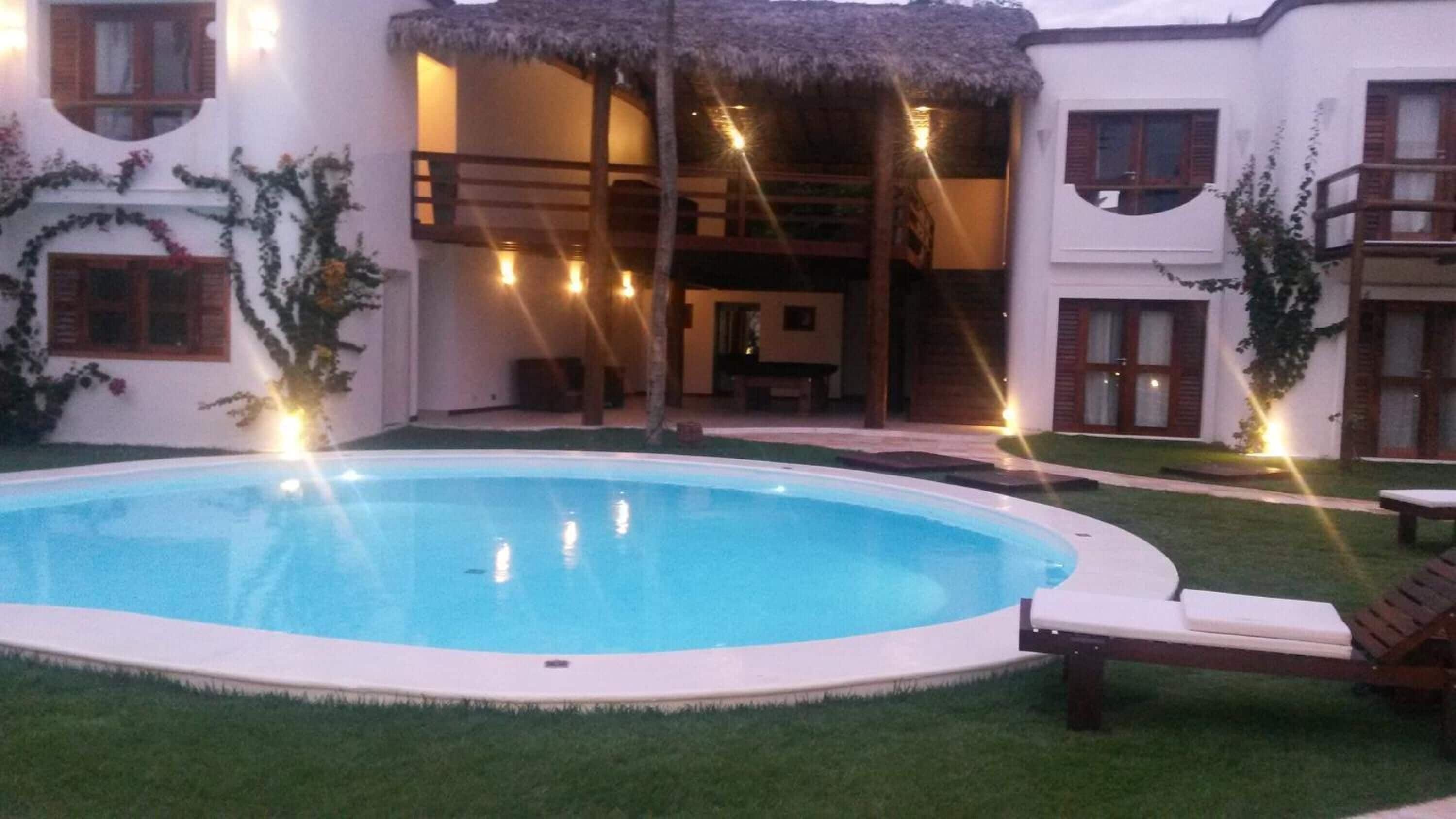 outdoor pool, pool loungers