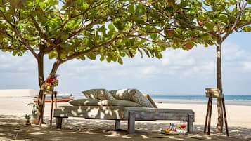 Beach bar