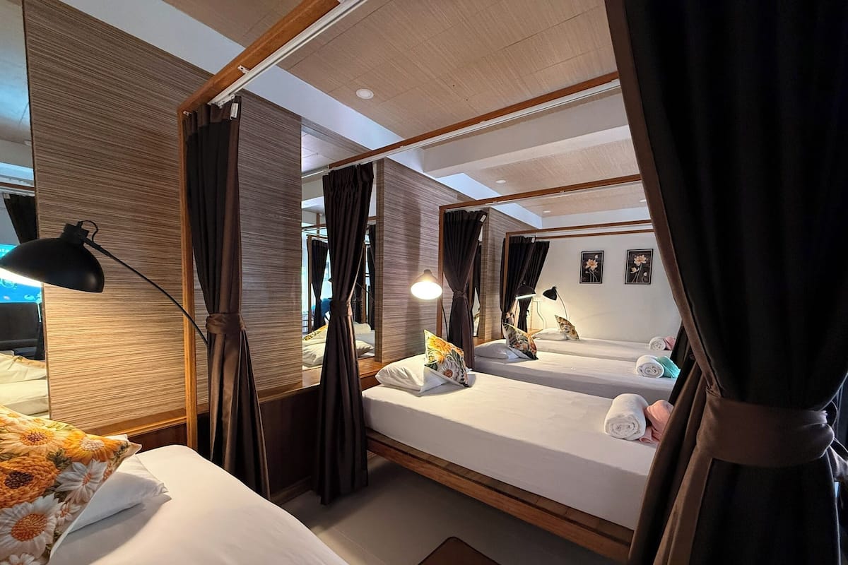 Rom – premium | Individuelt dekorert, blendingsgardiner, wi-fi (inkludert) og sengetøy