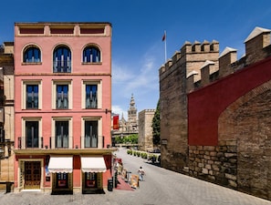 View from property - Suites Murillo Alcazar (Seville)