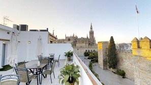 Rooftop terrace - Suites Murillo Alcazar (Seville)