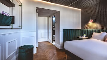 Blackout drapes, iron/ironing board, free WiFi, bed sheets