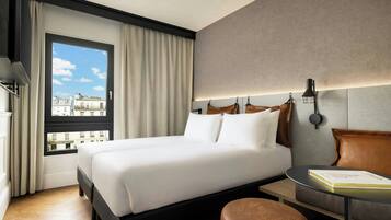 Queen & Twin Connect Room | Cortinas blackout, ferros/tábuas de passar roupa, Wi-Fi de cortesia