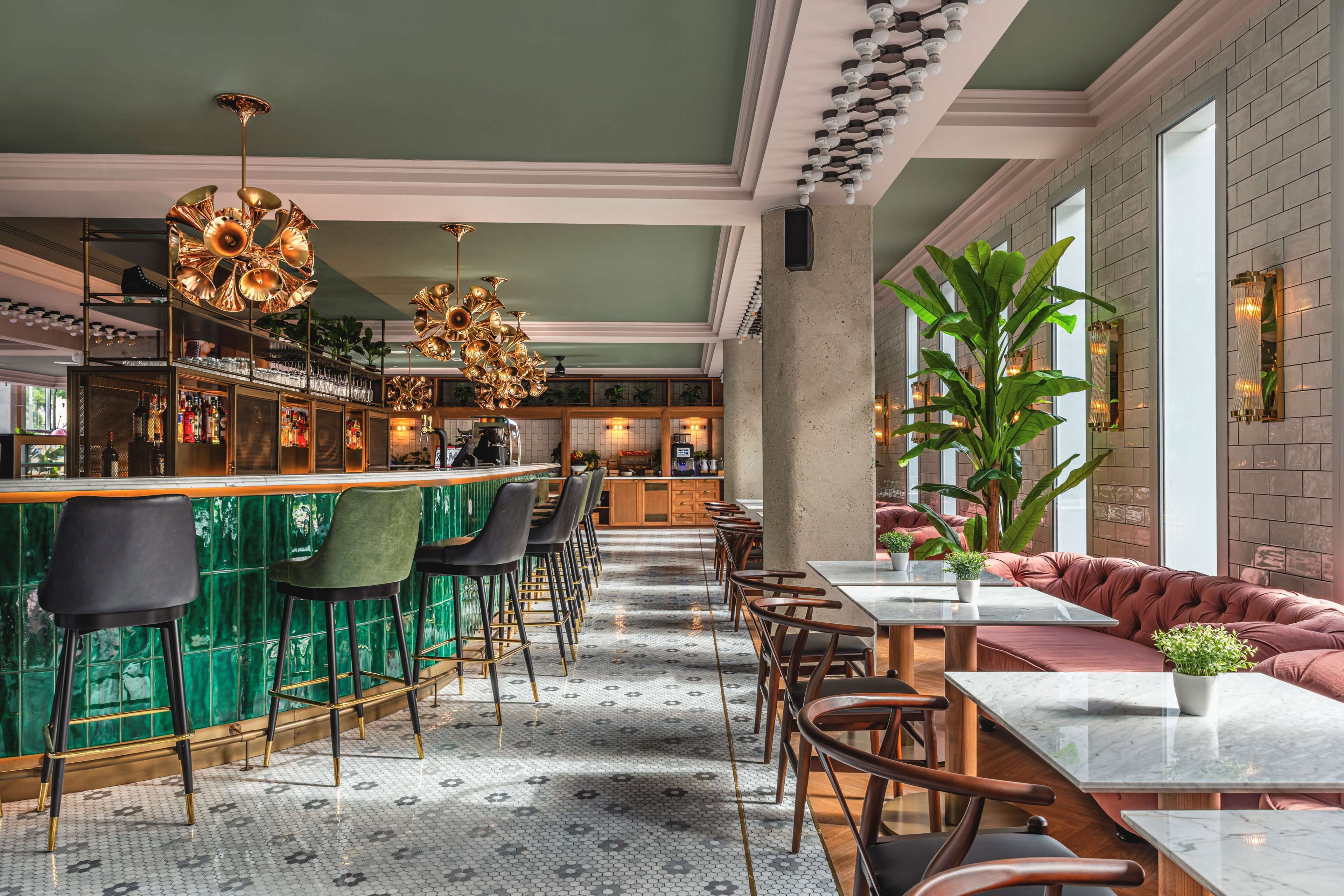 lunch and dinner served, french cuisine