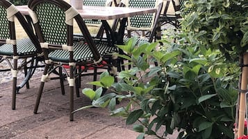 Der serveres morgenmad, frokost og aftensmad