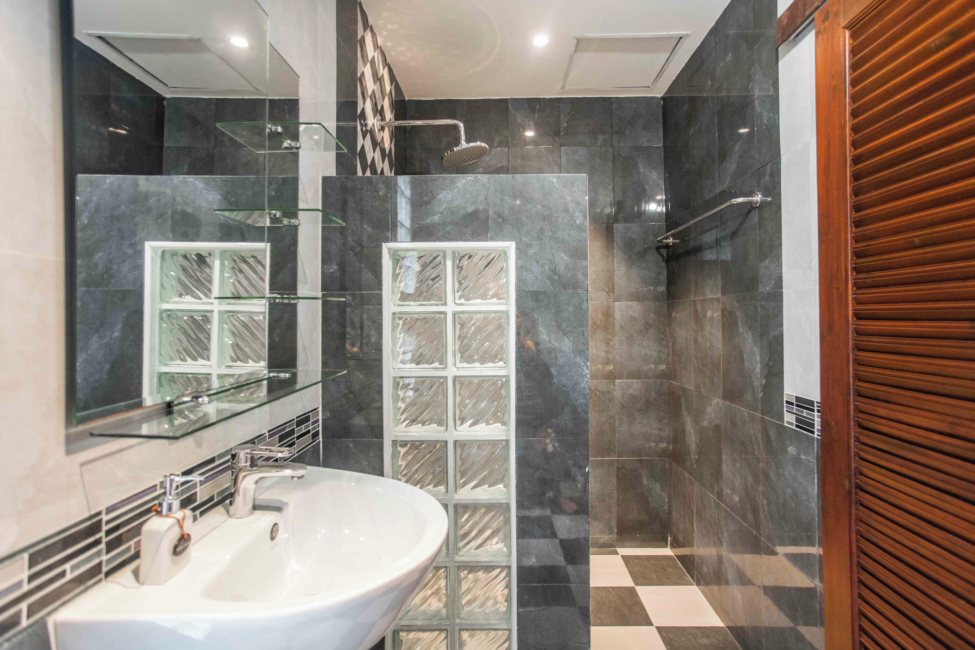 Photo - Treeya Lanta