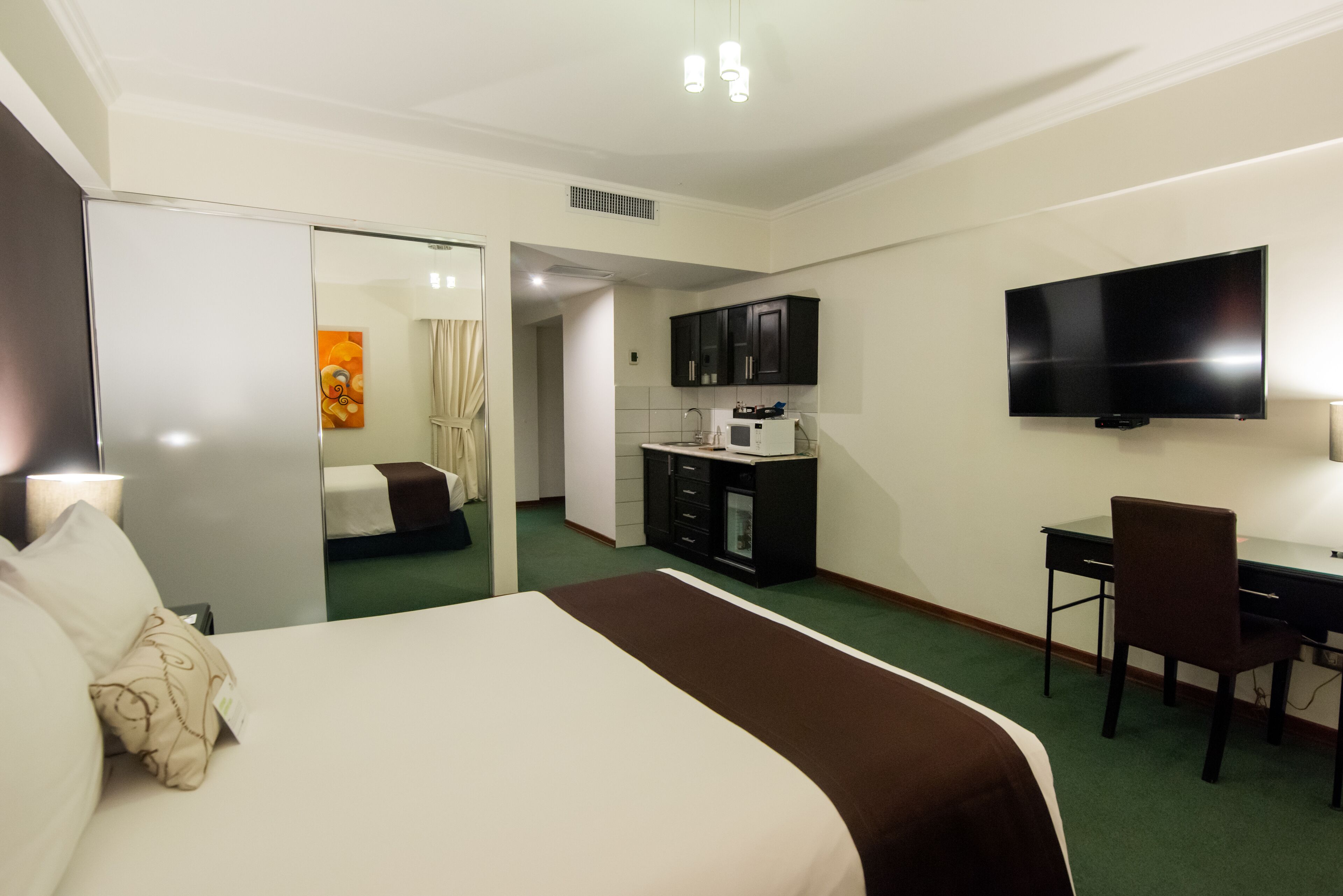 premium room | down duvets, minibar, in-room safe, desk