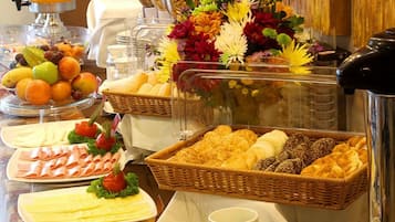 Daily buffet breakfast (USD 12 per person)