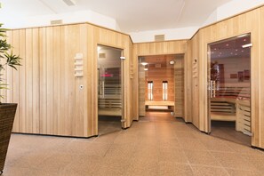 Sauna, tina de hidromasaje y baño de vapor 