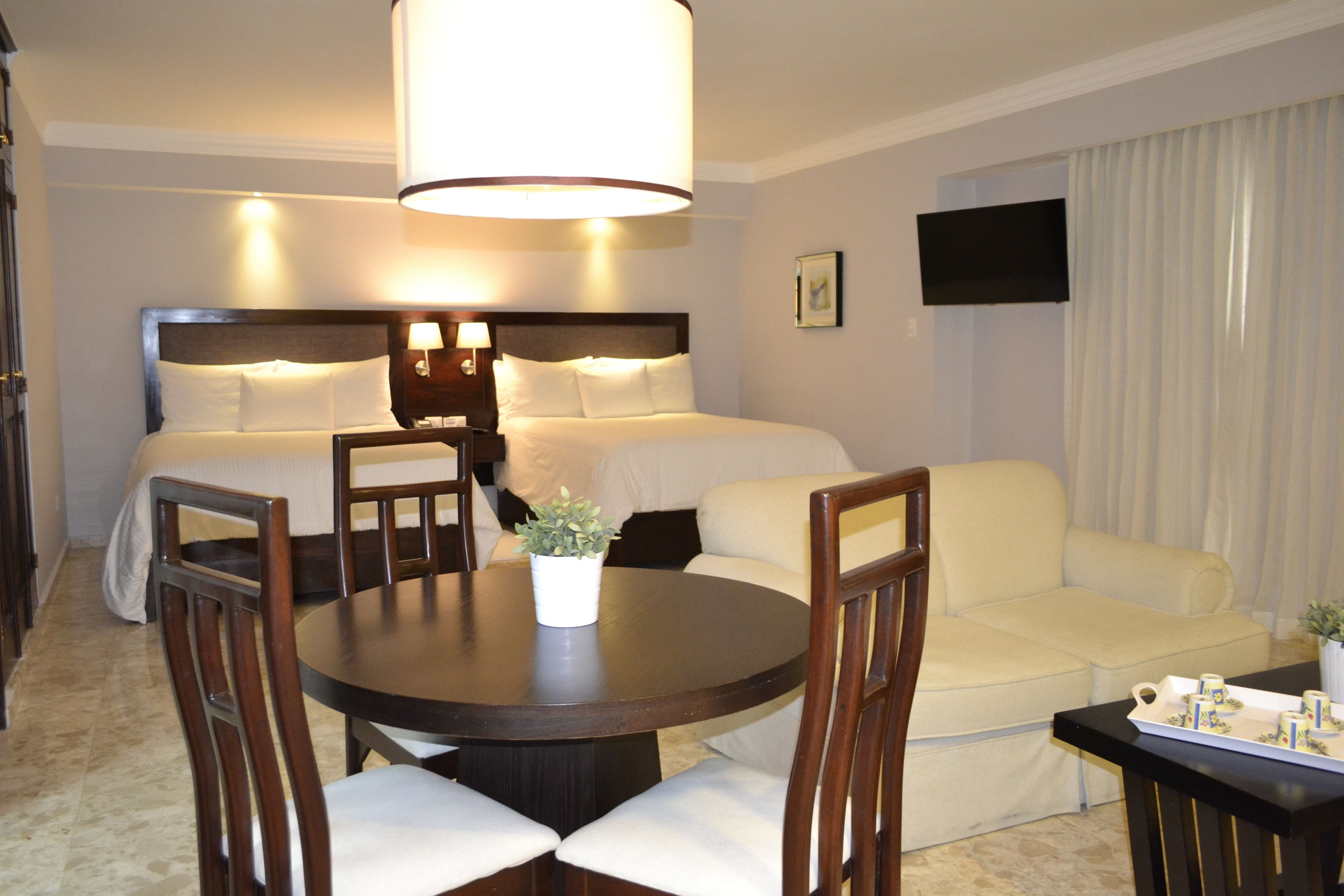 Photo - Plaza Florida Suites