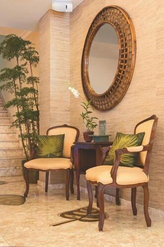 Plaza Florida Suites