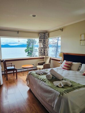 Caja de seguridad en la habitación y sistema de insonorización