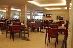 4 restaurants, breakfast, lunch, dinner served; international cuisine